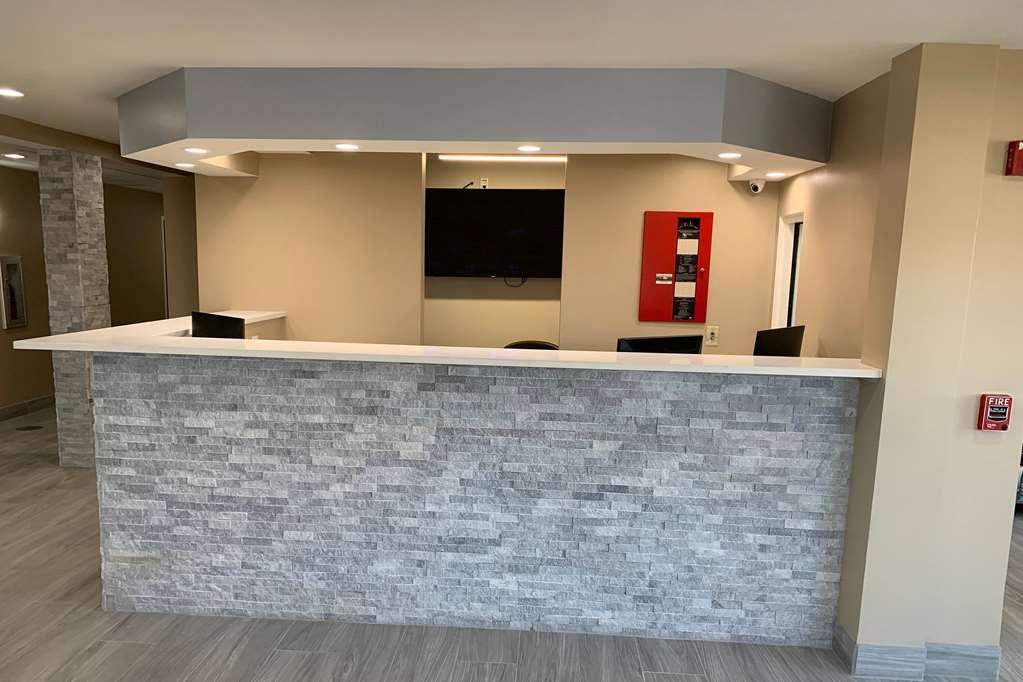 Super 8 By Wyndham Joliet Hotel Interior photo
